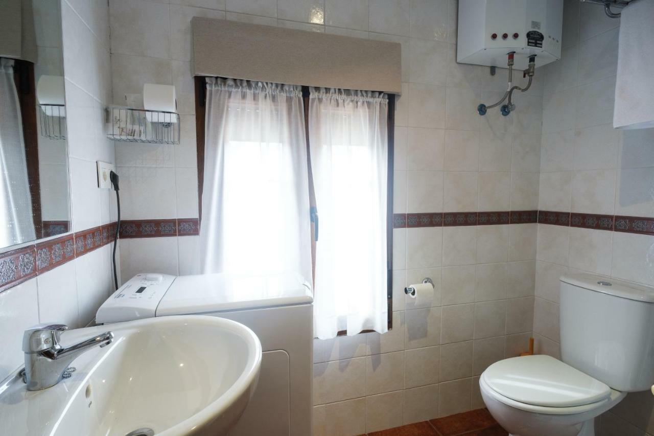Apartamentos De Herminia Manzaneda  Экстерьер фото