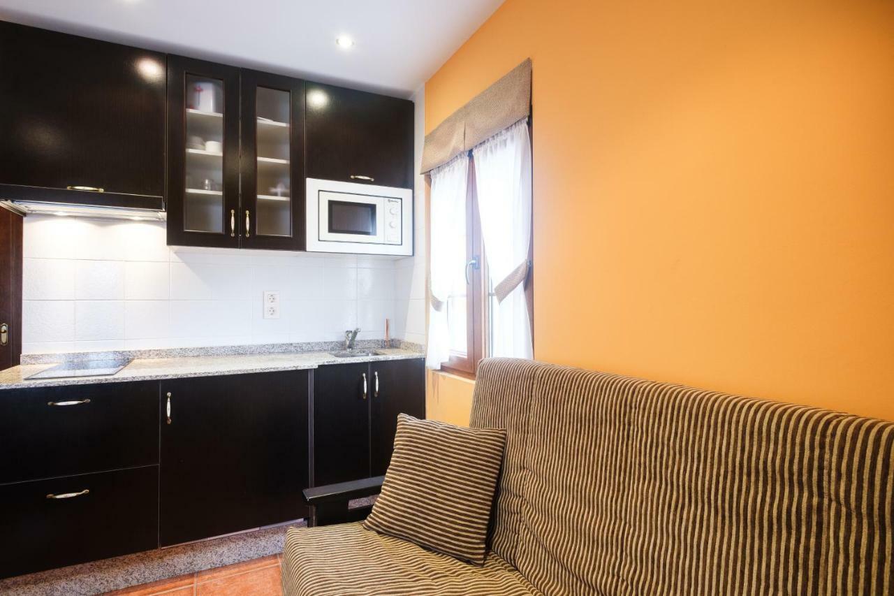 Apartamentos De Herminia Manzaneda  Экстерьер фото