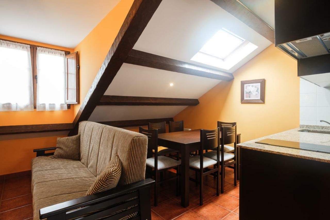 Apartamentos De Herminia Manzaneda  Экстерьер фото