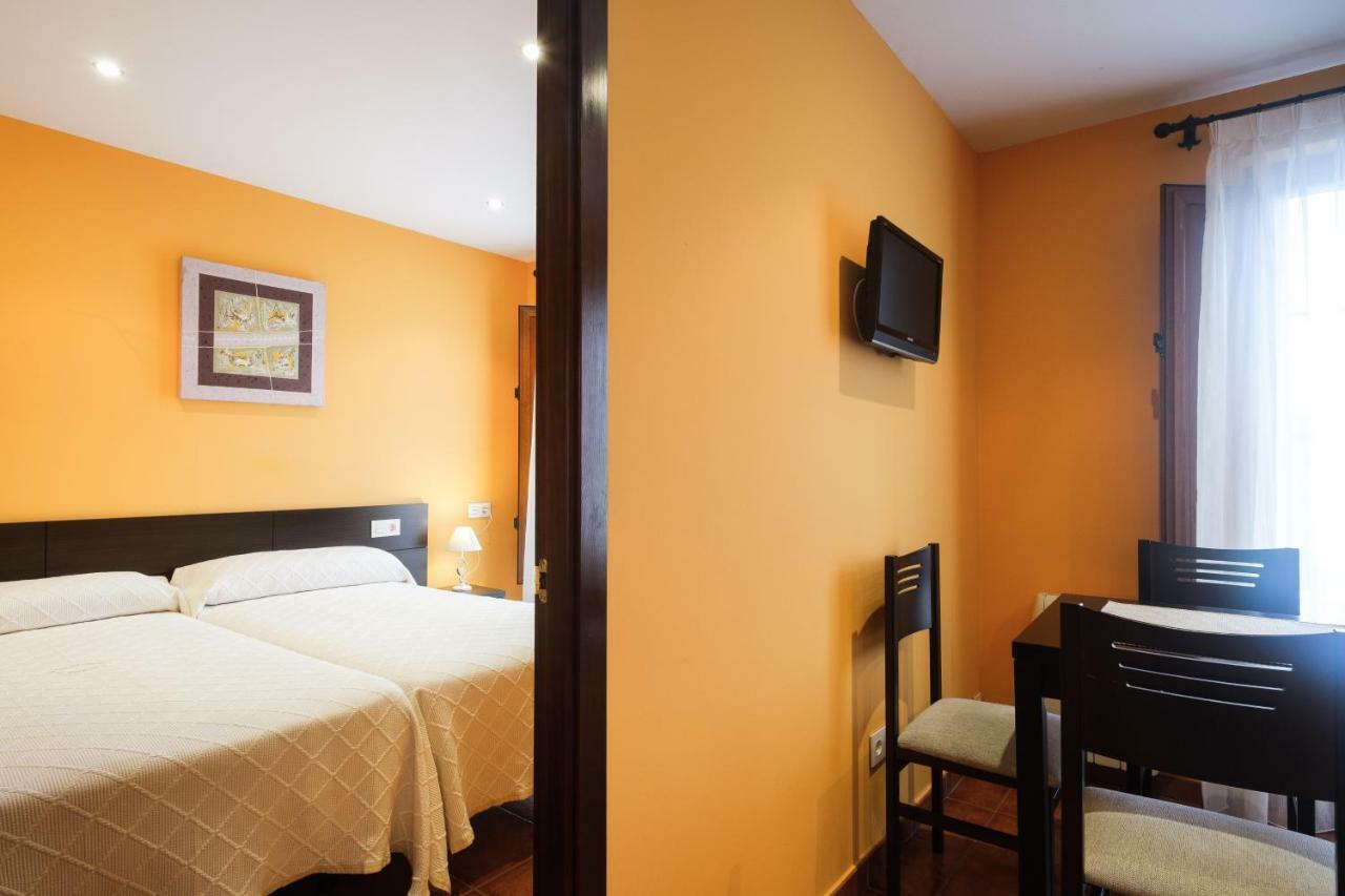 Apartamentos De Herminia Manzaneda  Экстерьер фото