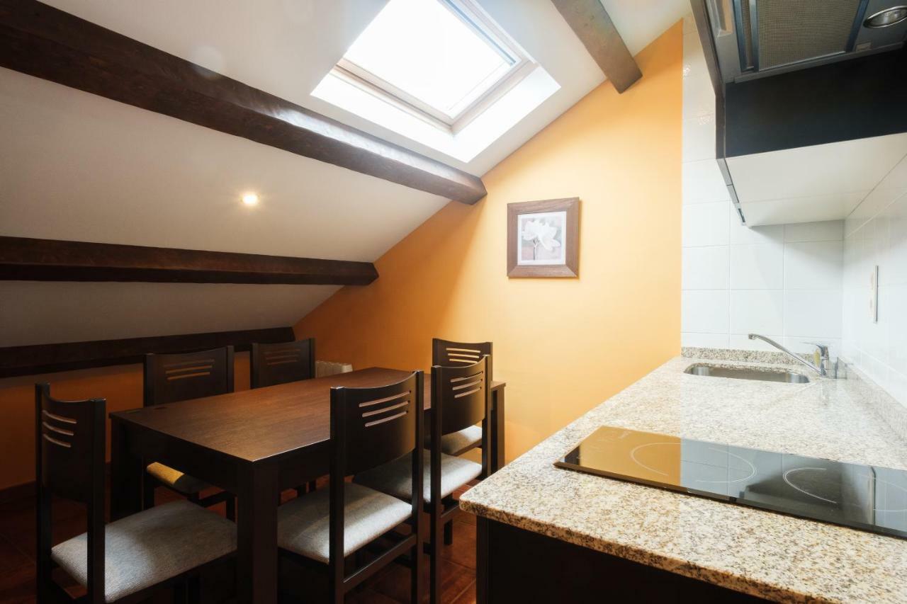 Apartamentos De Herminia Manzaneda  Экстерьер фото